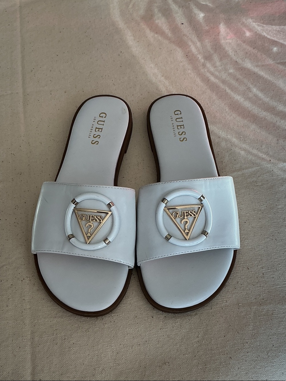 GUESS White Slip-On Slide Sandals with Gold Emblem  size 7